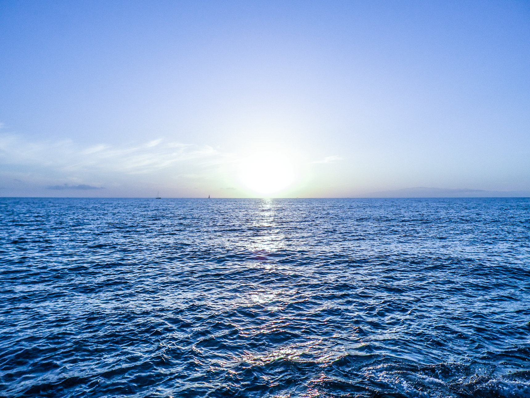 Sea and Sky Horizon Photo